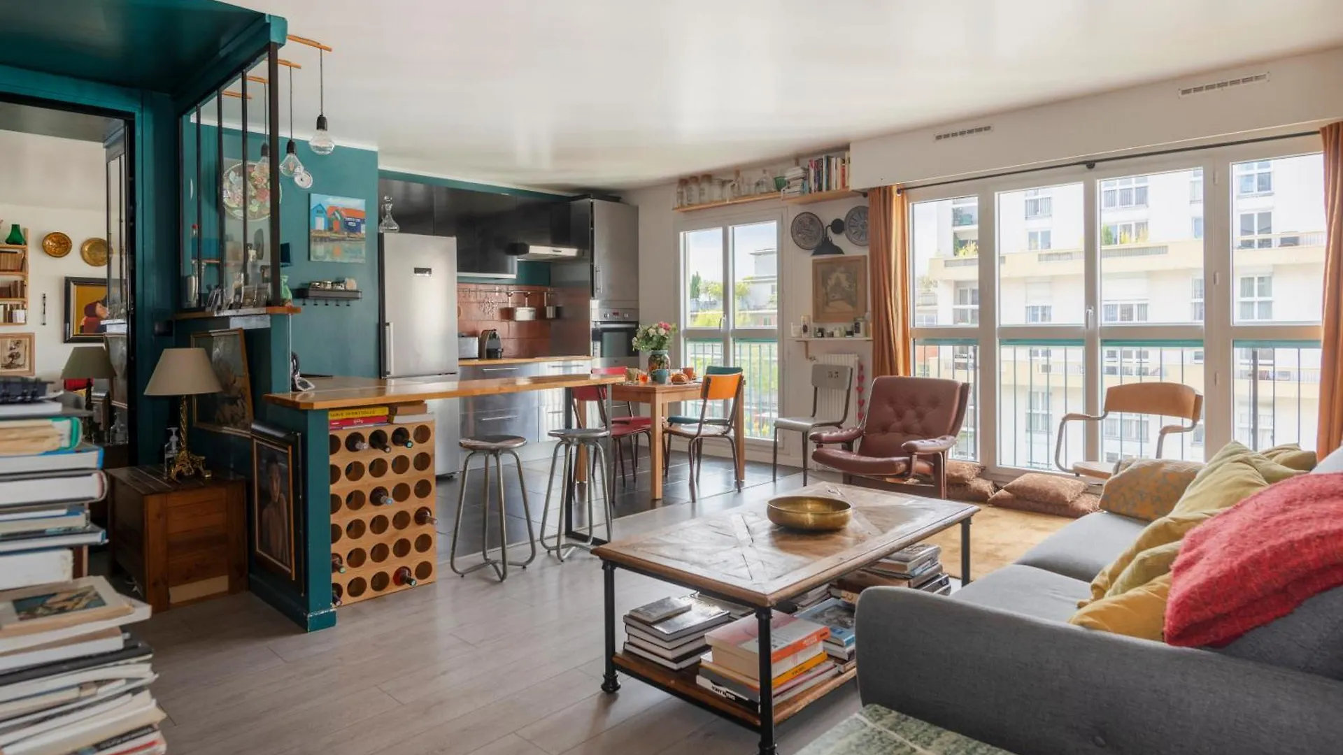 Paris Rebeval Residence 0*,  Γαλλία